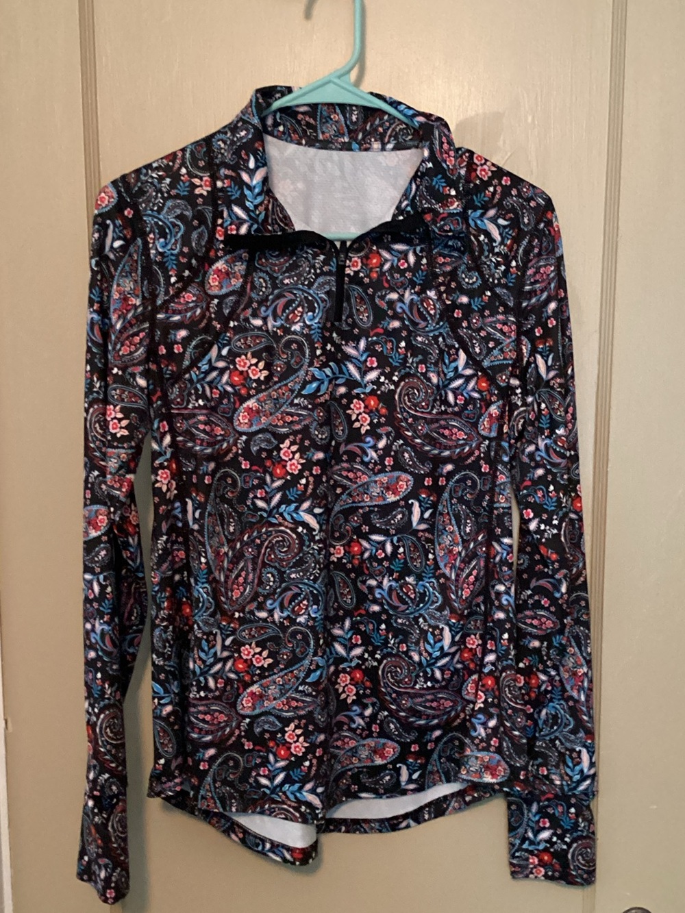 Long-Sleeve Paisley Print Quarter-Zip Top - Black/Multi